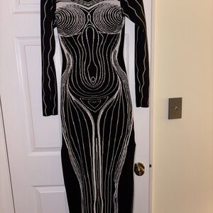 Fashion Nova Black and White Long Sleeve Sweater Dress